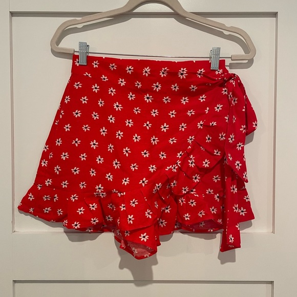 Zara Matching Skort// Crop Top Set - Picture 4 of 6